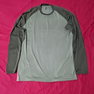 Patagonia capilene base layer shirt green